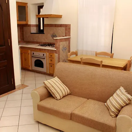 Antica Palazzina Lamarmora 2 Appartement *